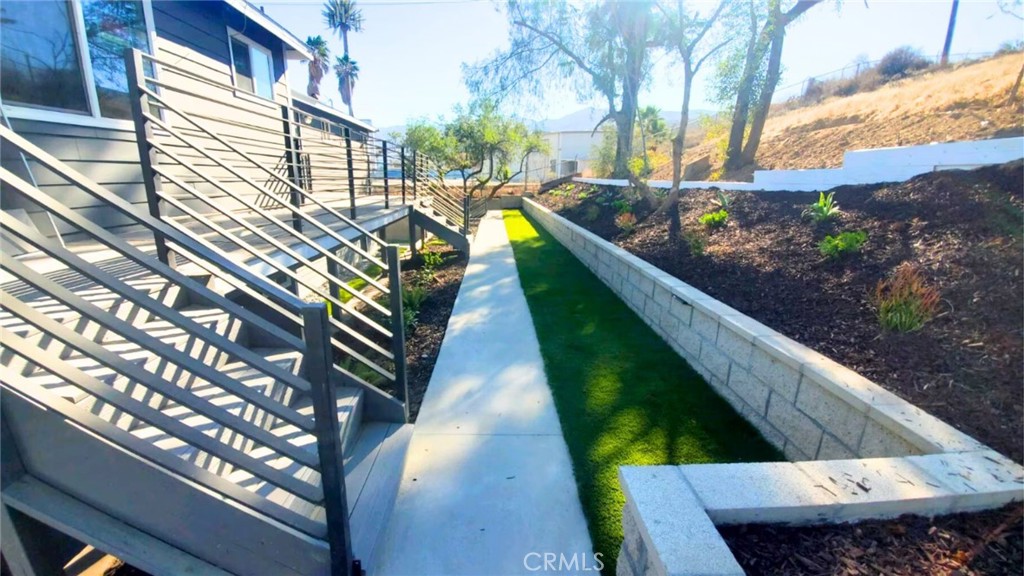 21779 Temescal Canyon Property Photo 13