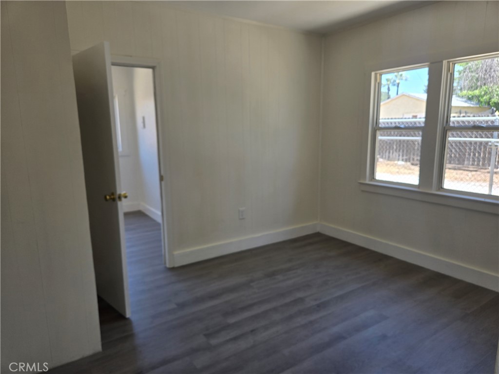 1002 Beaumont Property Photo 6
