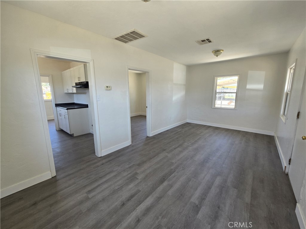 1002 Beaumont Property Photo 7