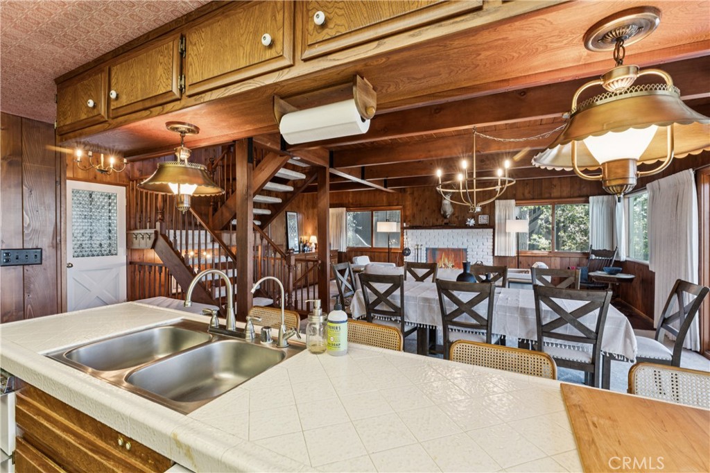 26565 Kings Court Property Photo 14