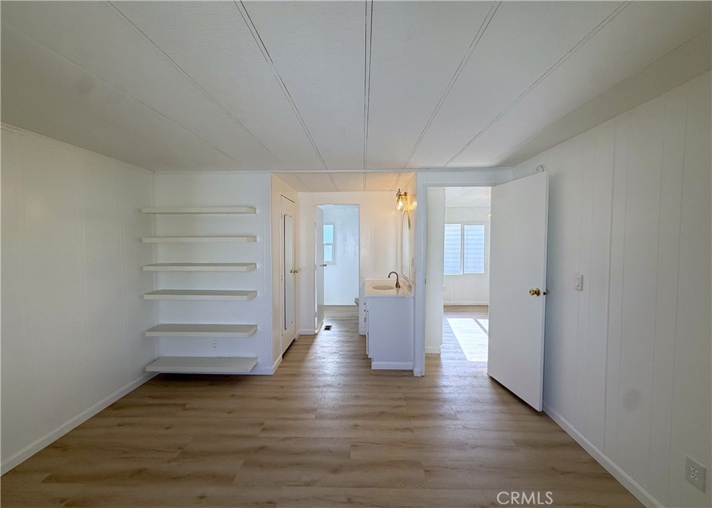 24414 University Avenue 44 Property Photo 11