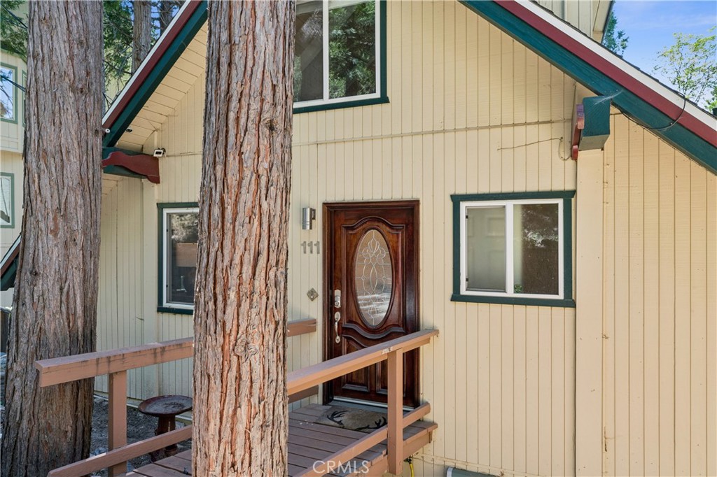 111 Grizzly Property Photo 9