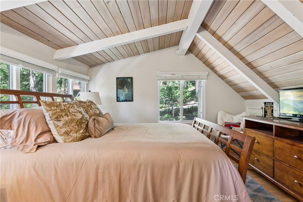 111 Grizzly Property Photo 30