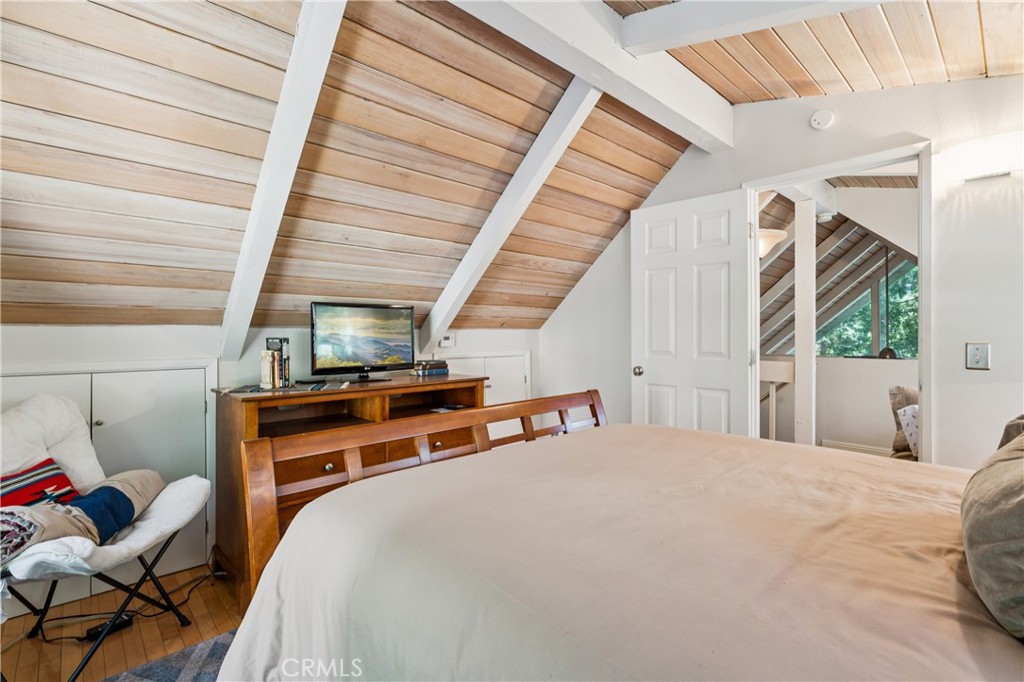 111 Grizzly Property Photo 31