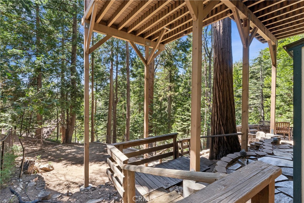 111 Grizzly Property Photo 48