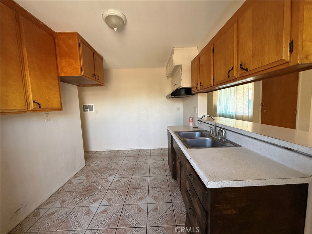453 E F Property Photo 2