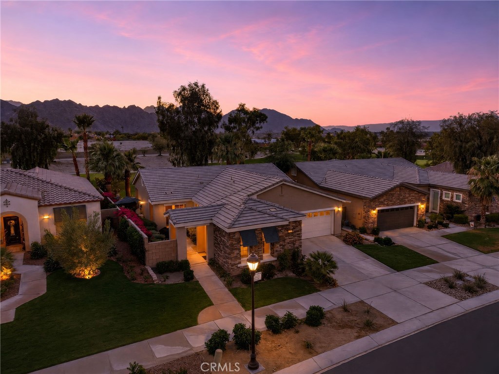 81074 Barrel Cactus Property Photo 4