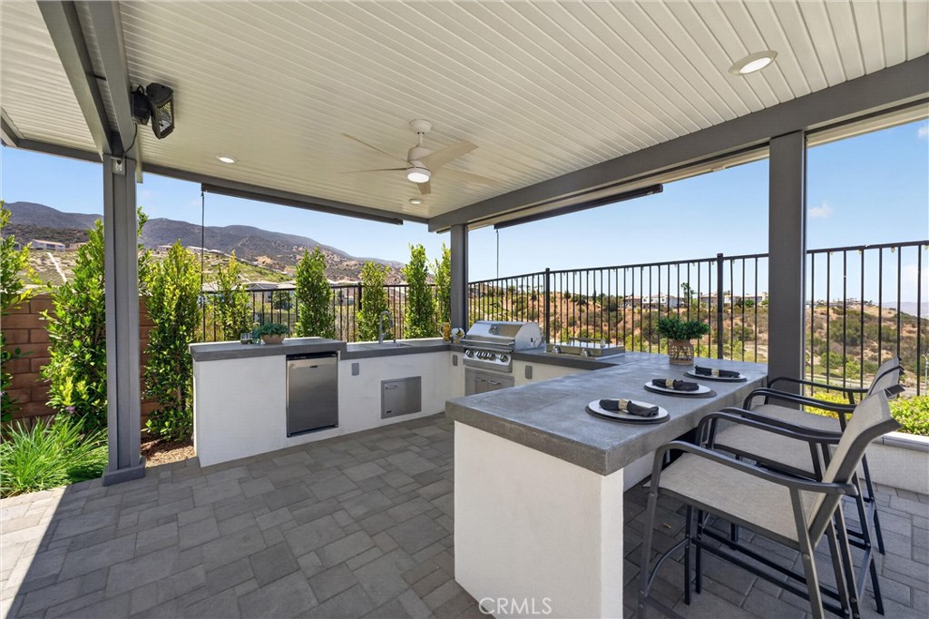 1882 Pele Way Property Photo 4