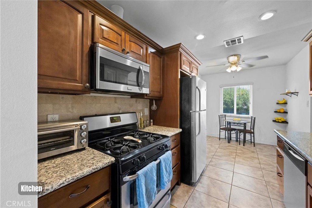 9326 Lemon Street Property Photo 11