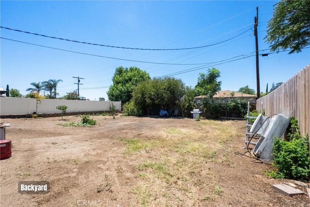 9326 Lemon Street Property Photo 32