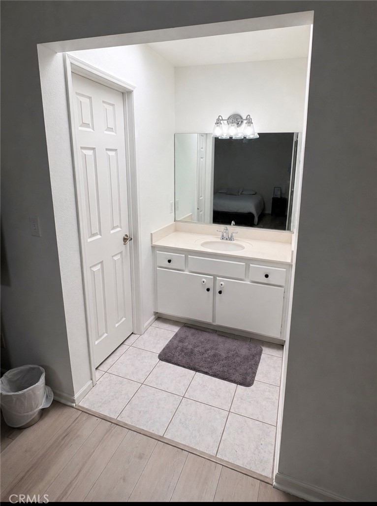 1315 E Ave J5 Property Photo 13