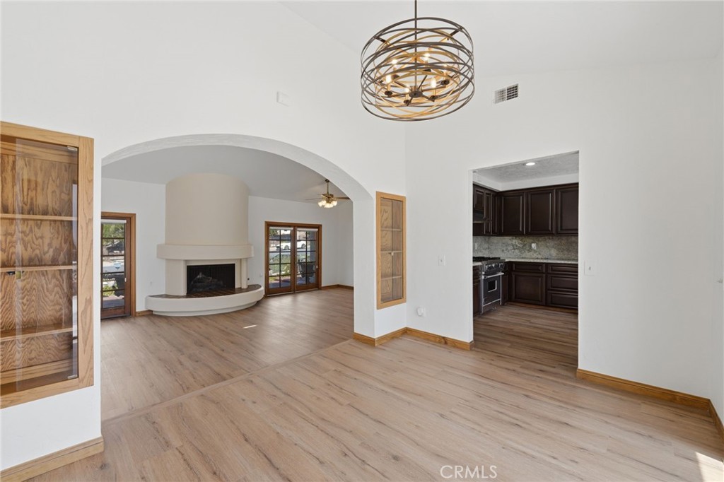 5633 Mayberry Property Photo 7