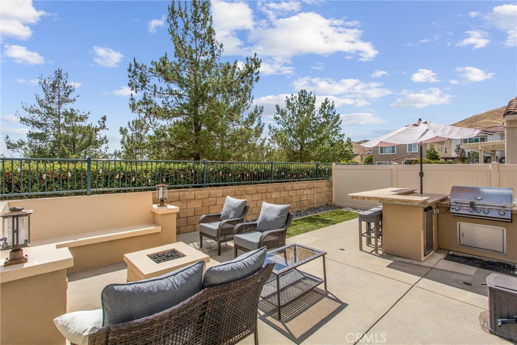 11822 Cobblestone Property Photo 4