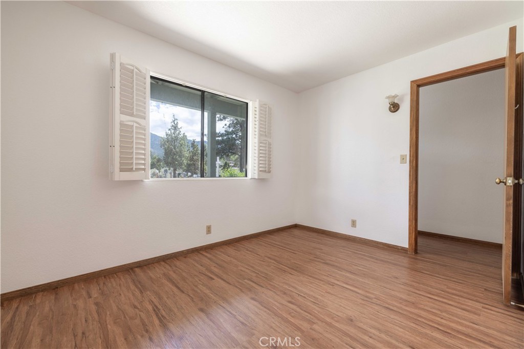 2115 State Lane Property Photo 11