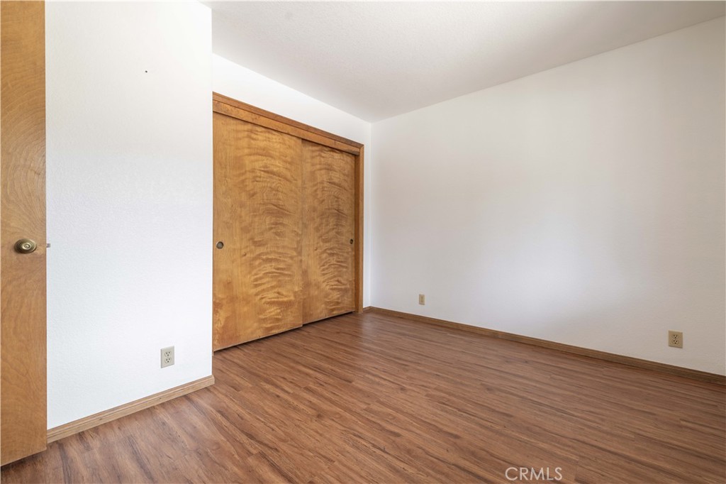 2115 State Lane Property Photo 12