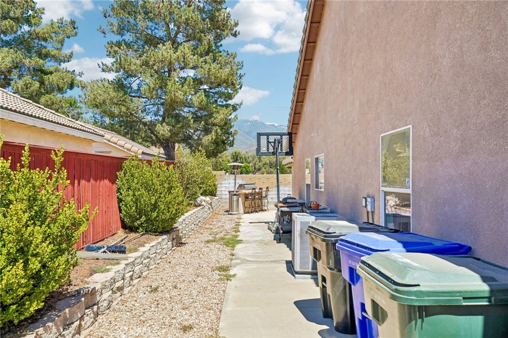 2634 Sheridan Road Property Photo 5