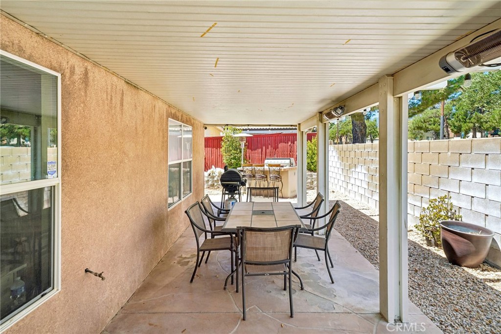 2634 Sheridan Road Property Photo 9