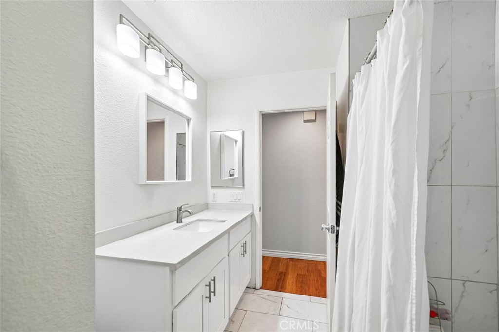 2634 Sheridan Road Property Photo 27