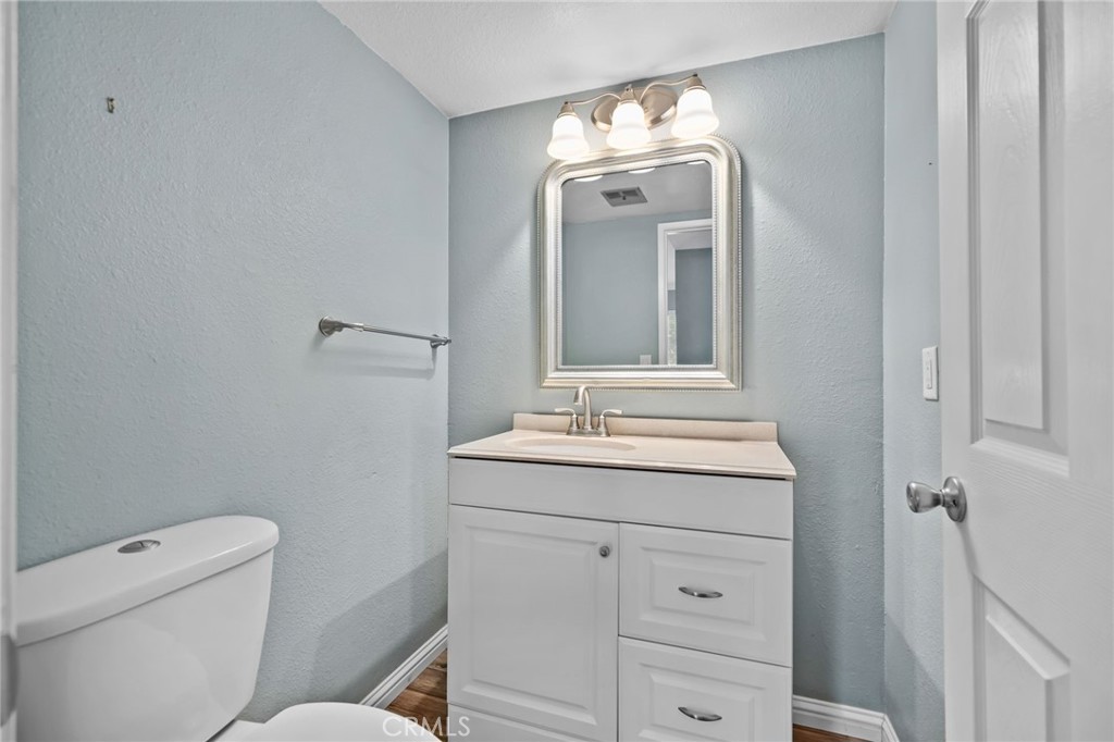 923 W State Property Photo 13