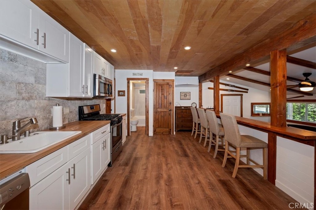 856 Virginia Court Property Photo 12