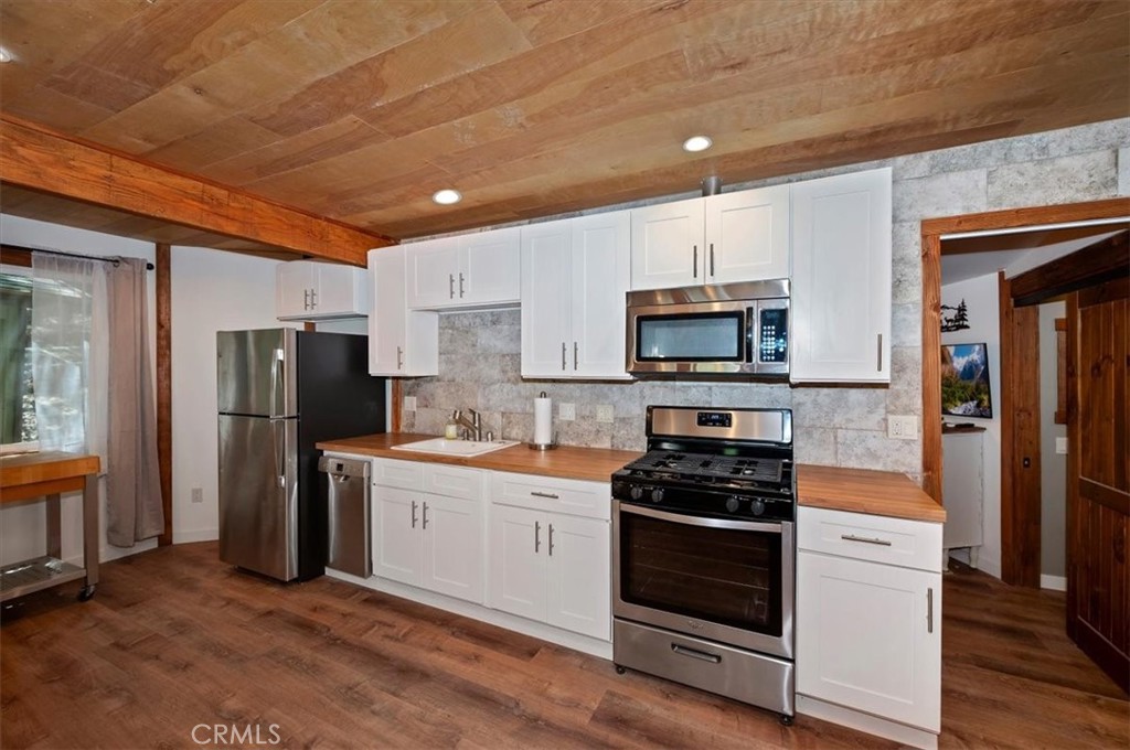 856 Virginia Court Property Photo 13