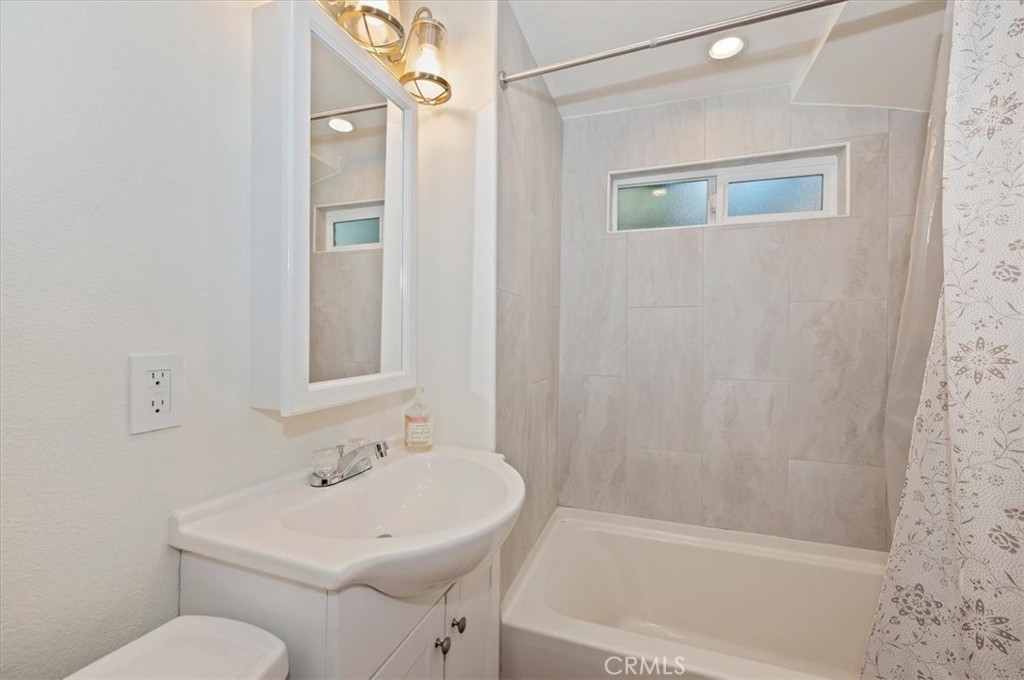 856 Virginia Court Property Photo 14