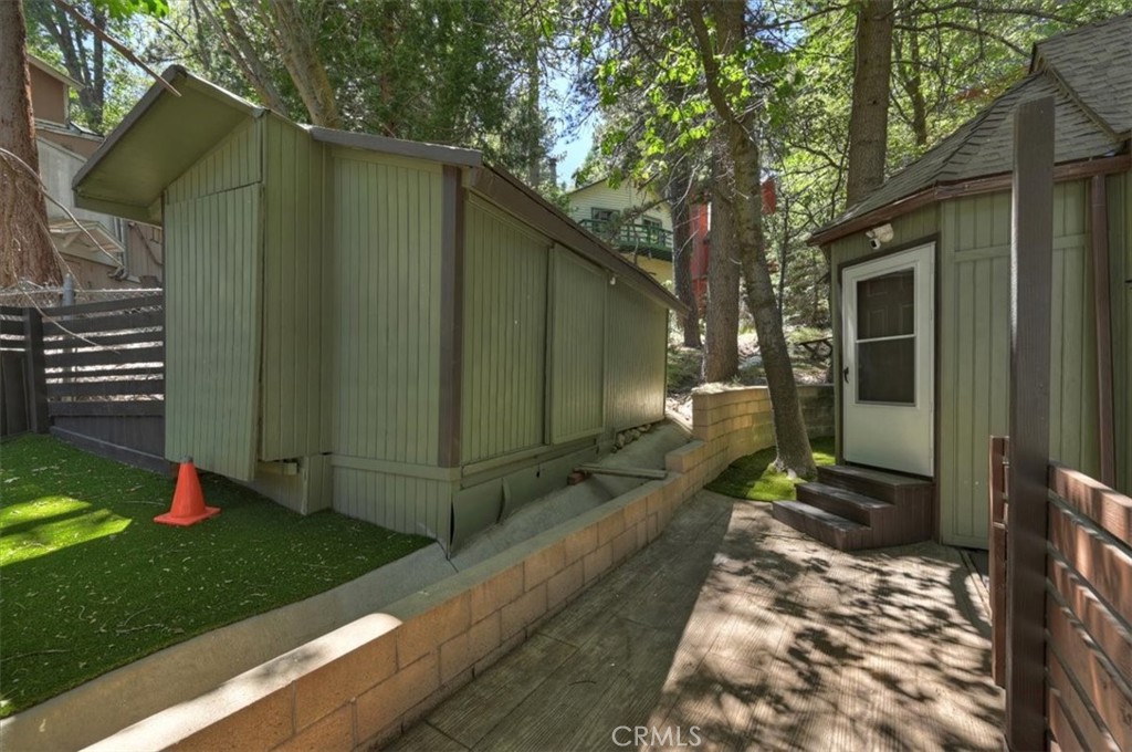 856 Virginia Court Property Photo 21