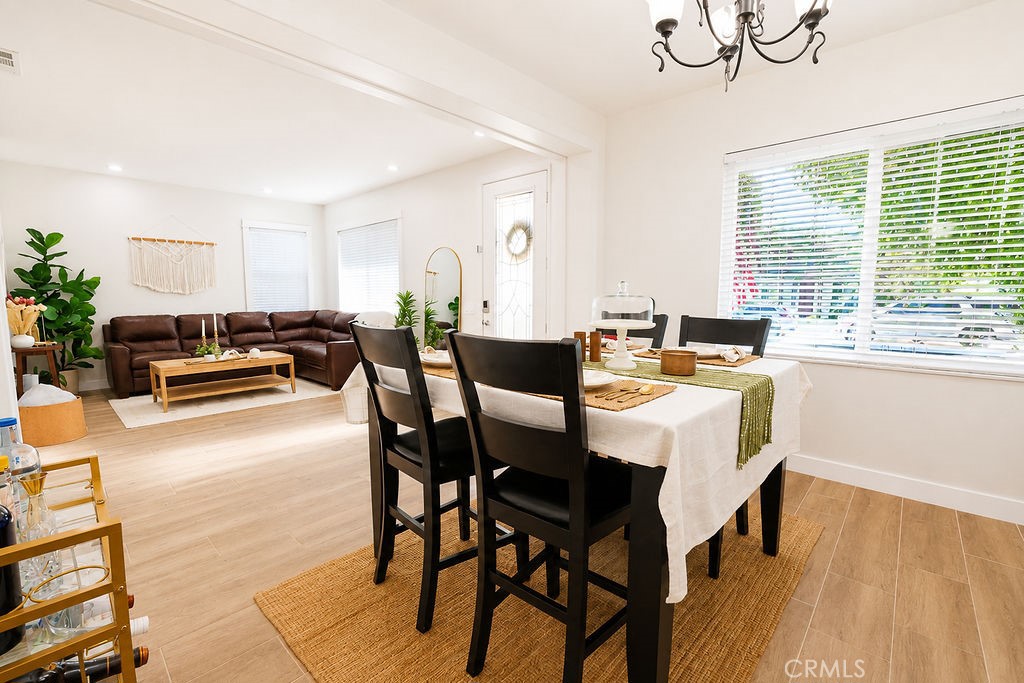 13064 Creekside Way Property Photo 5