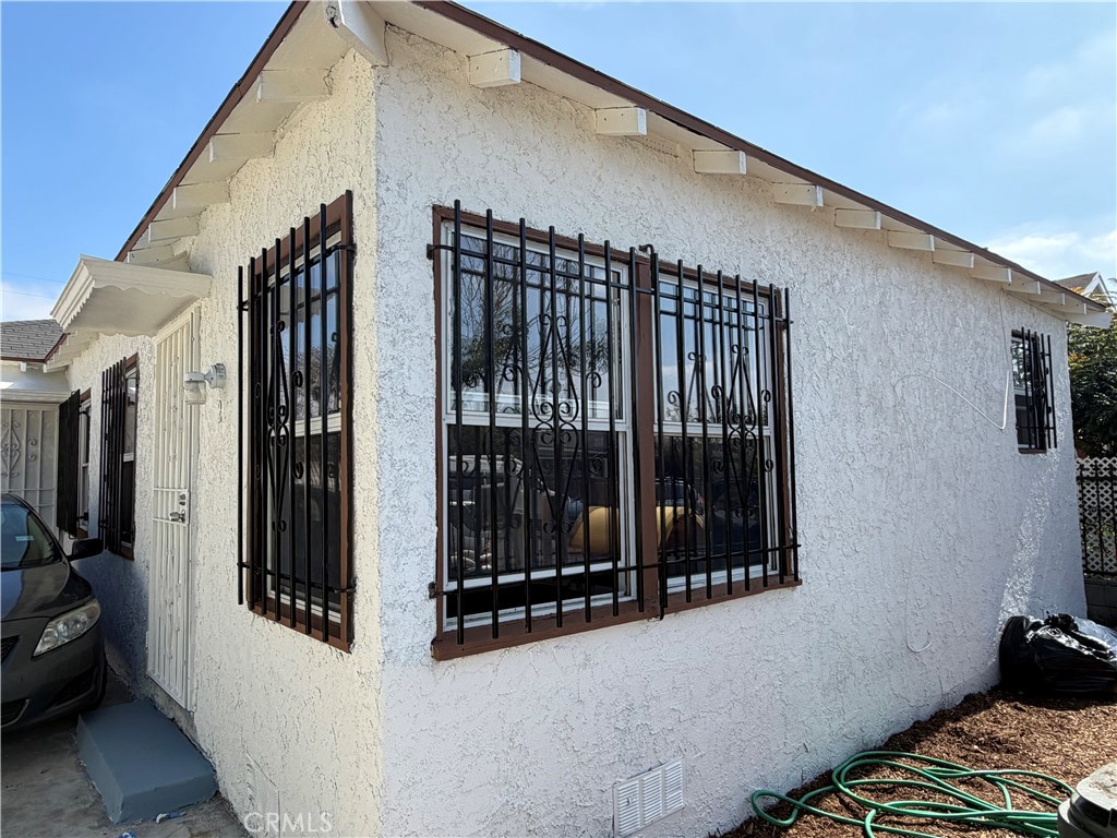 1249 W 90th Place Property Photo 2