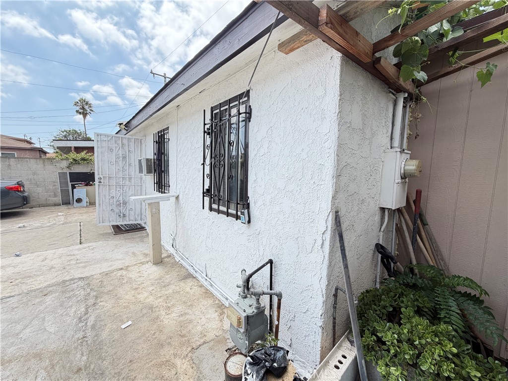 1249 W 90th Place Property Photo 10