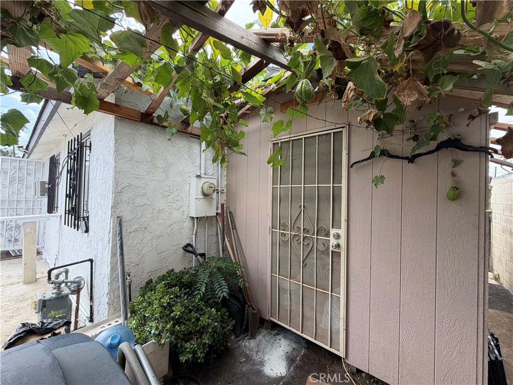 1249 W 90th Place Property Photo 11