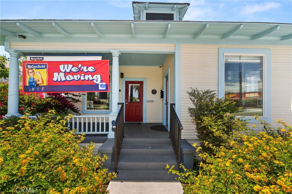 1107 Orange Property Photo 4