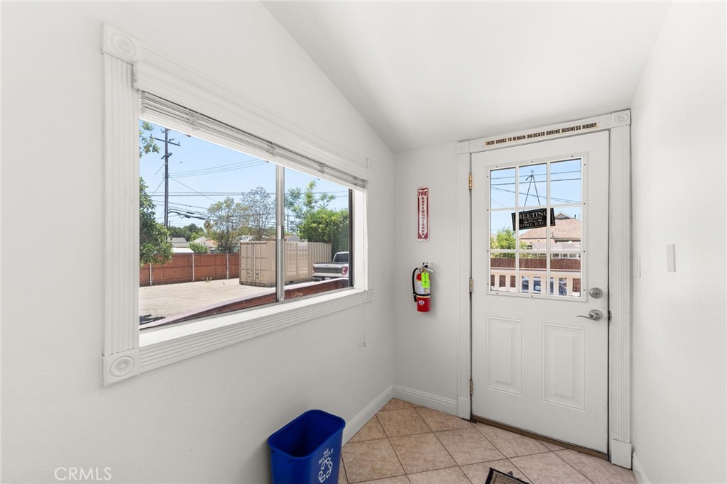 1107 Orange Property Photo 24