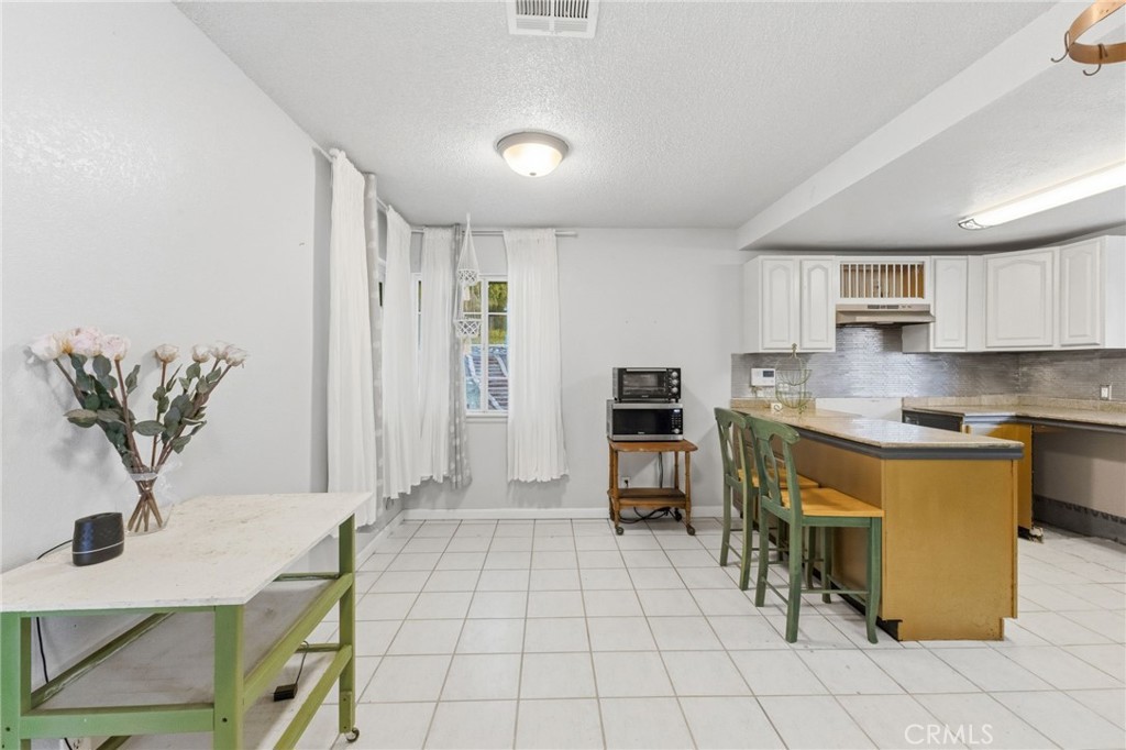 96 W Repplier Road Property Photo 8