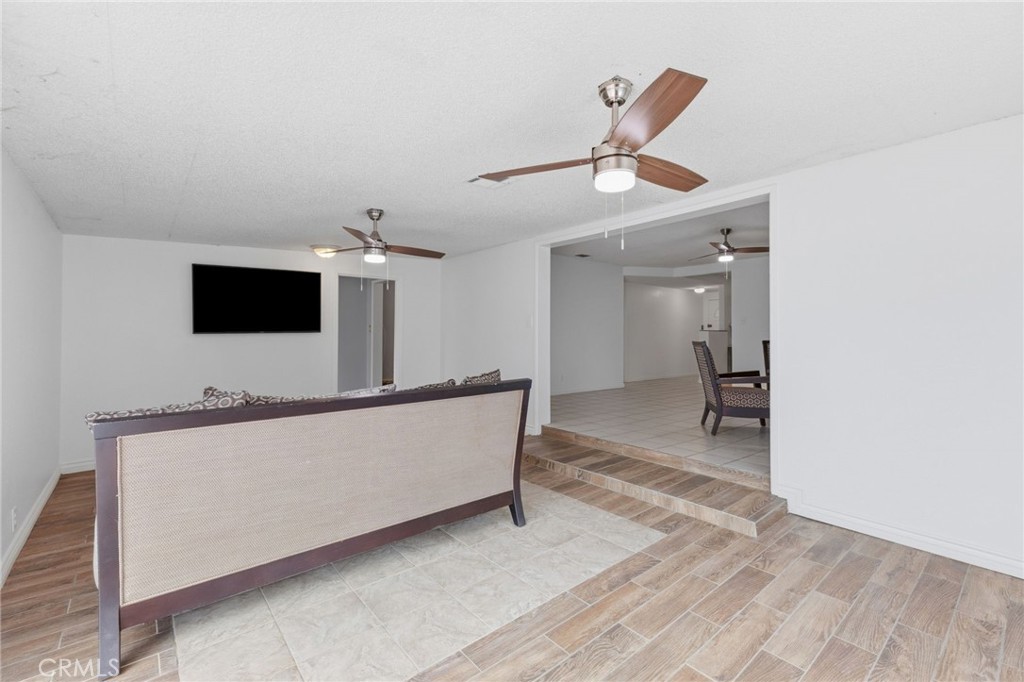 96 W Repplier Road Property Photo 18