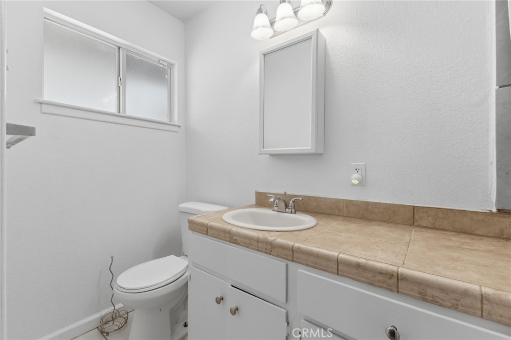 96 W Repplier Road Property Photo 32