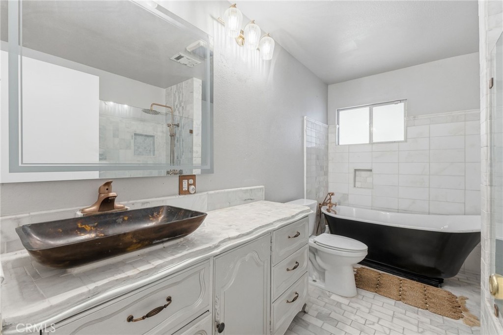 96 W Repplier Road Property Photo 33