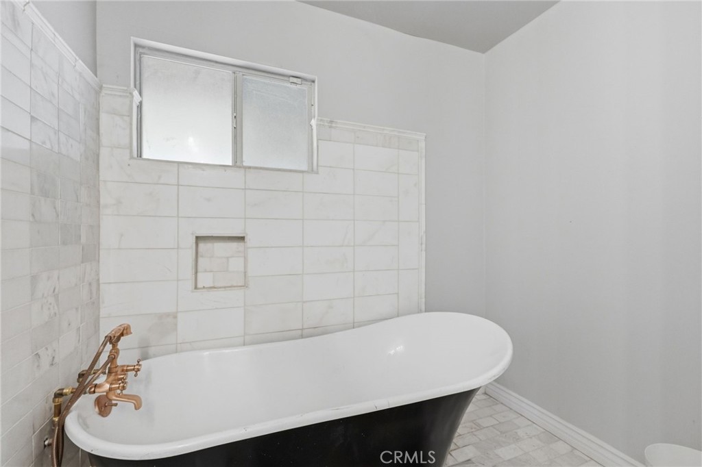 96 W Repplier Road Property Photo 34