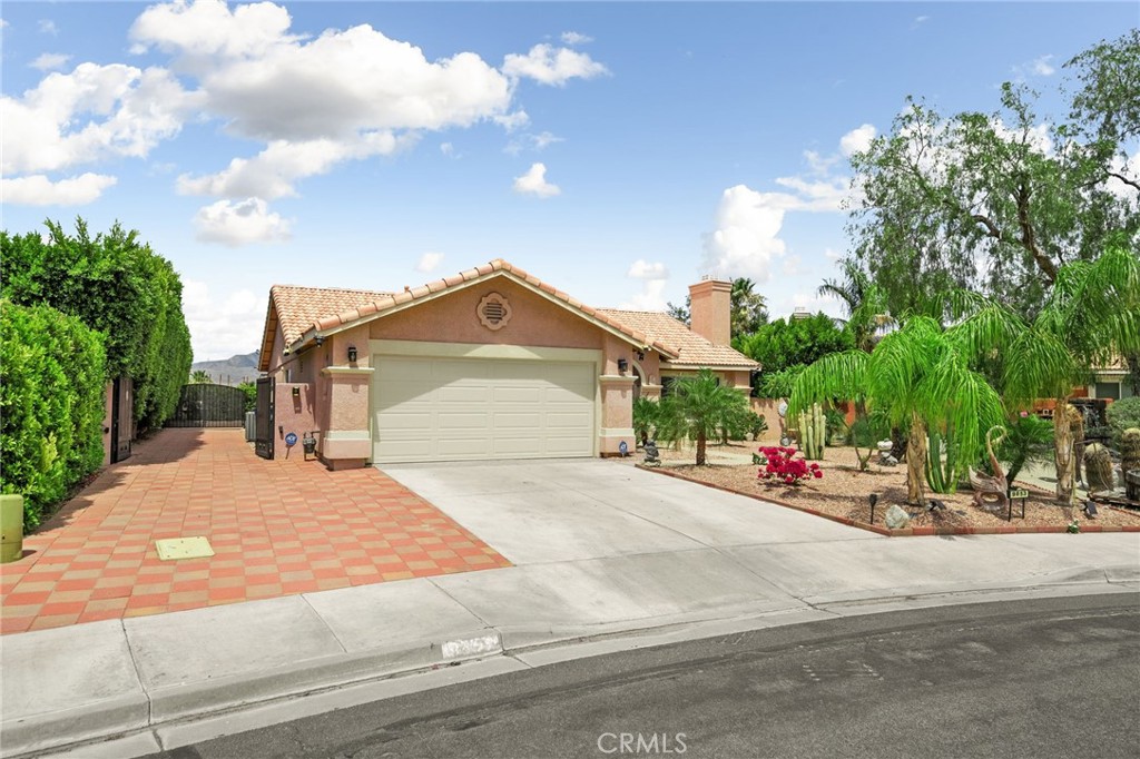 9853 Via Real Property Photo 1