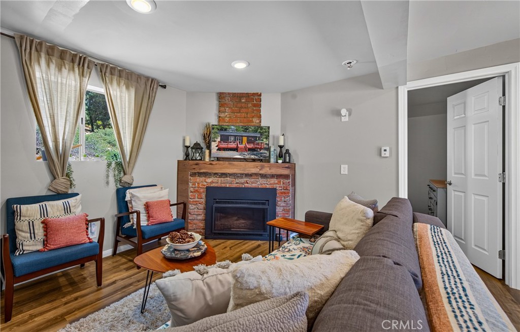 650 Dahlia Property Photo 14