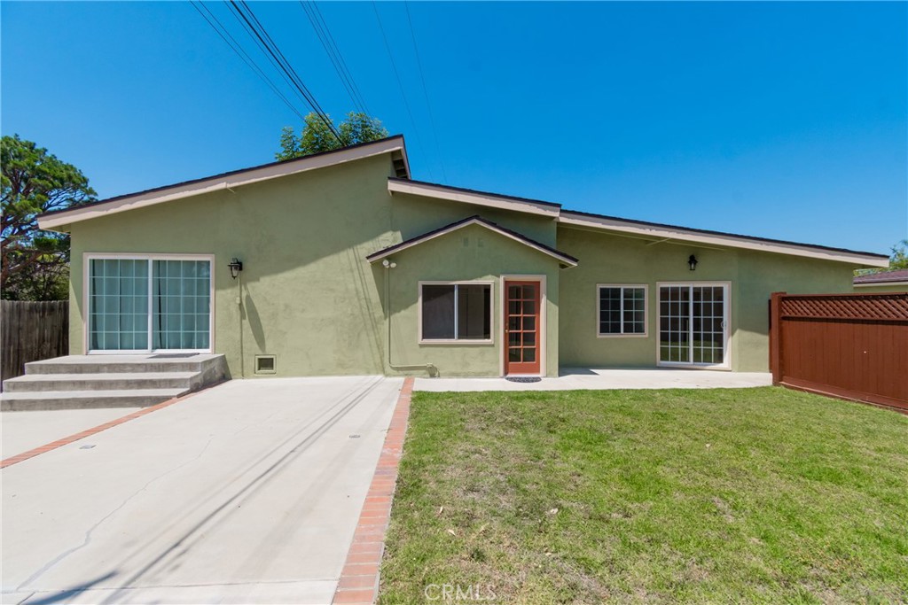 1940 E Walnut Creek Pkwy Property Photo 17