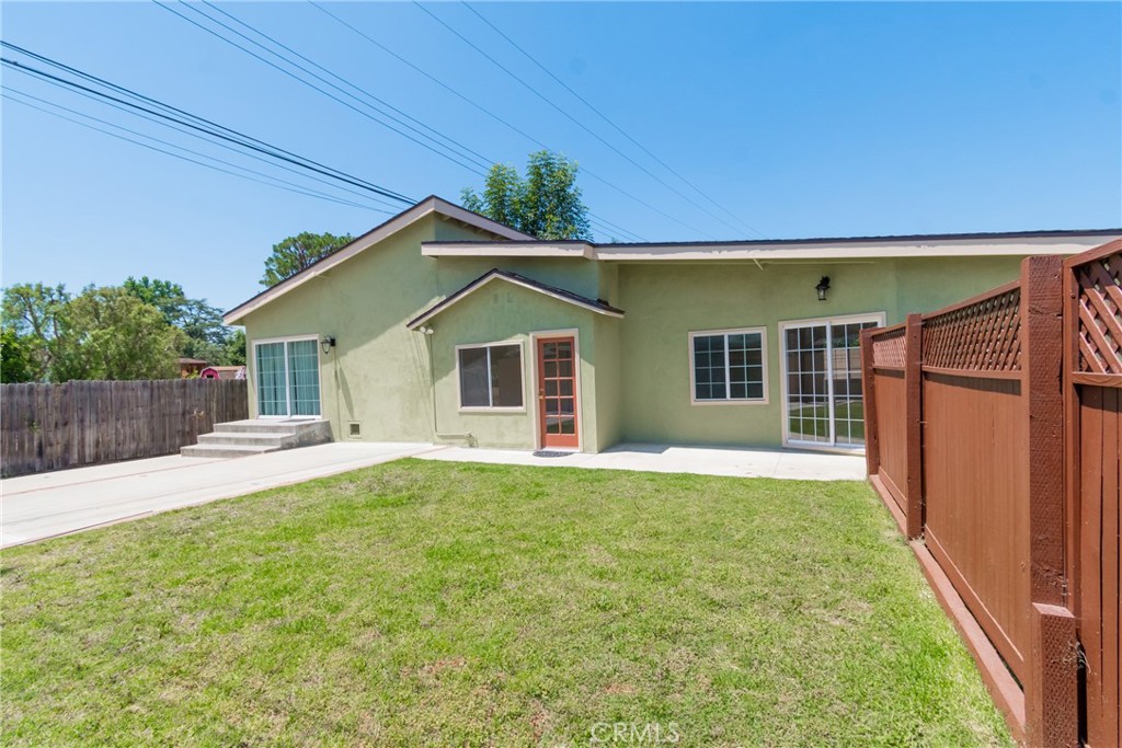 1940 E Walnut Creek Pkwy Property Photo 18