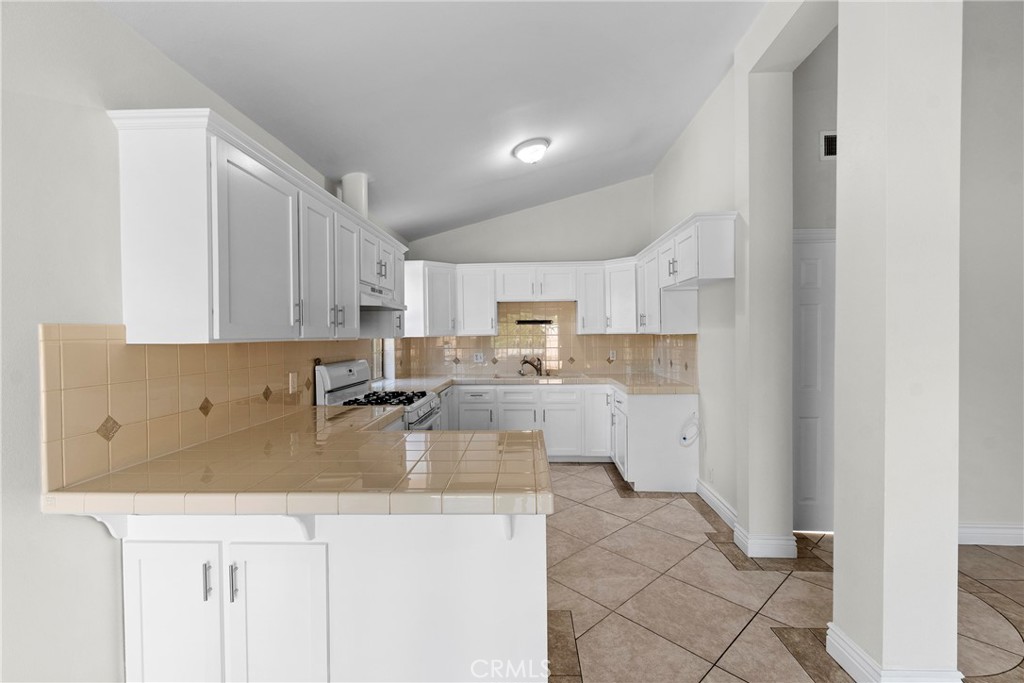 1940 E Walnut Creek Pkwy Property Photo 21