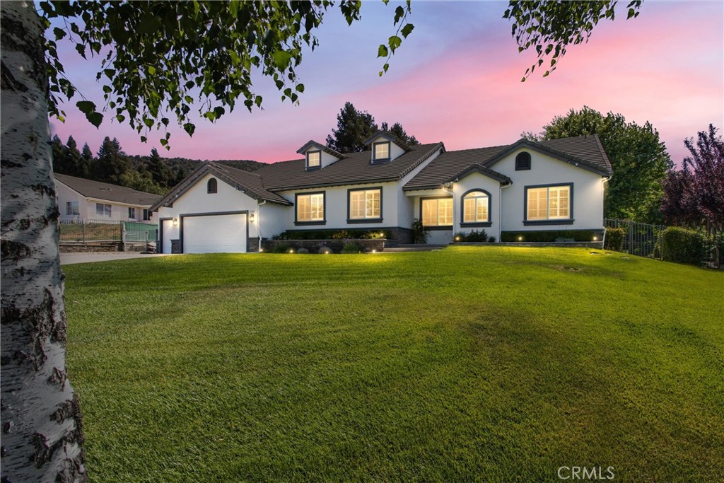 13747 Meadow View Lane Property Photo