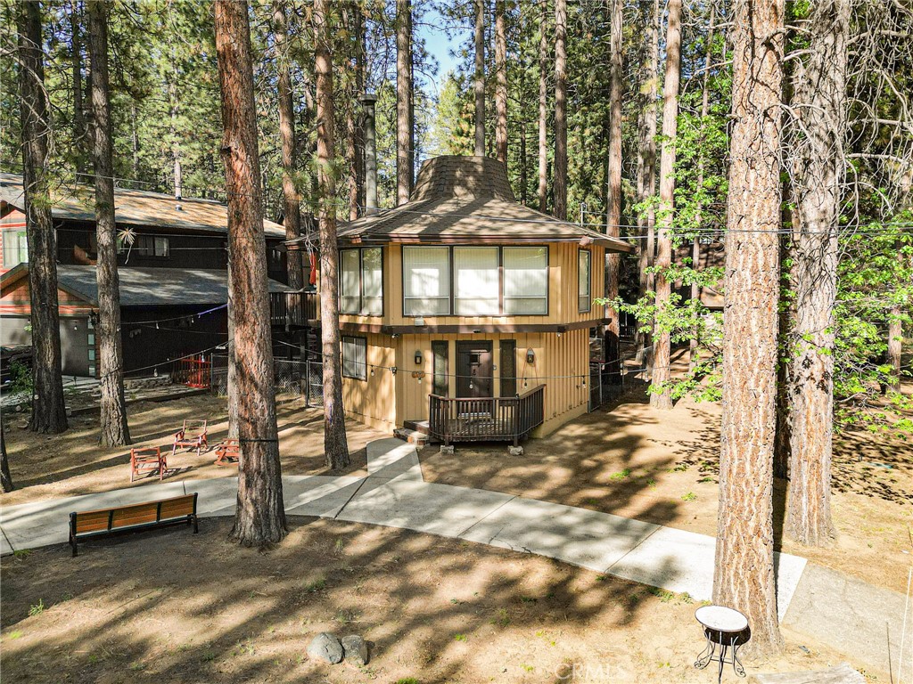 754 Mountain Sky Property Photo 2