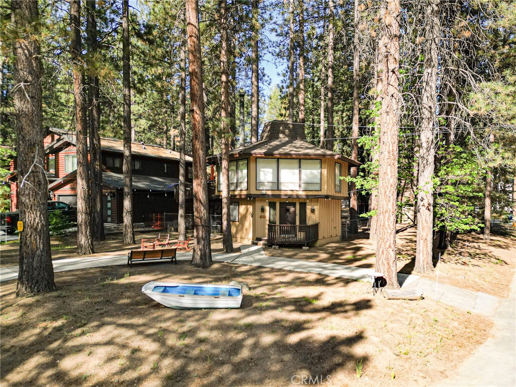 754 Mountain Sky Property Photo 3