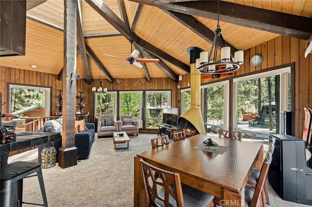754 Mountain Sky Property Photo 16