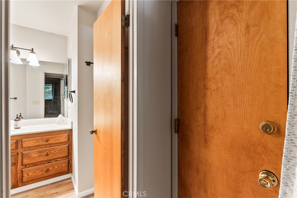 380 S Dart Canyon Property Photo 7