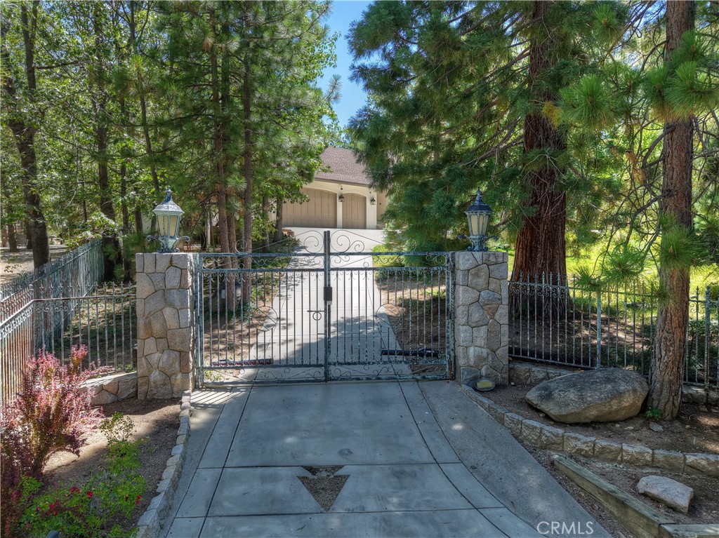 28411 North Shore Road Property Photo 3