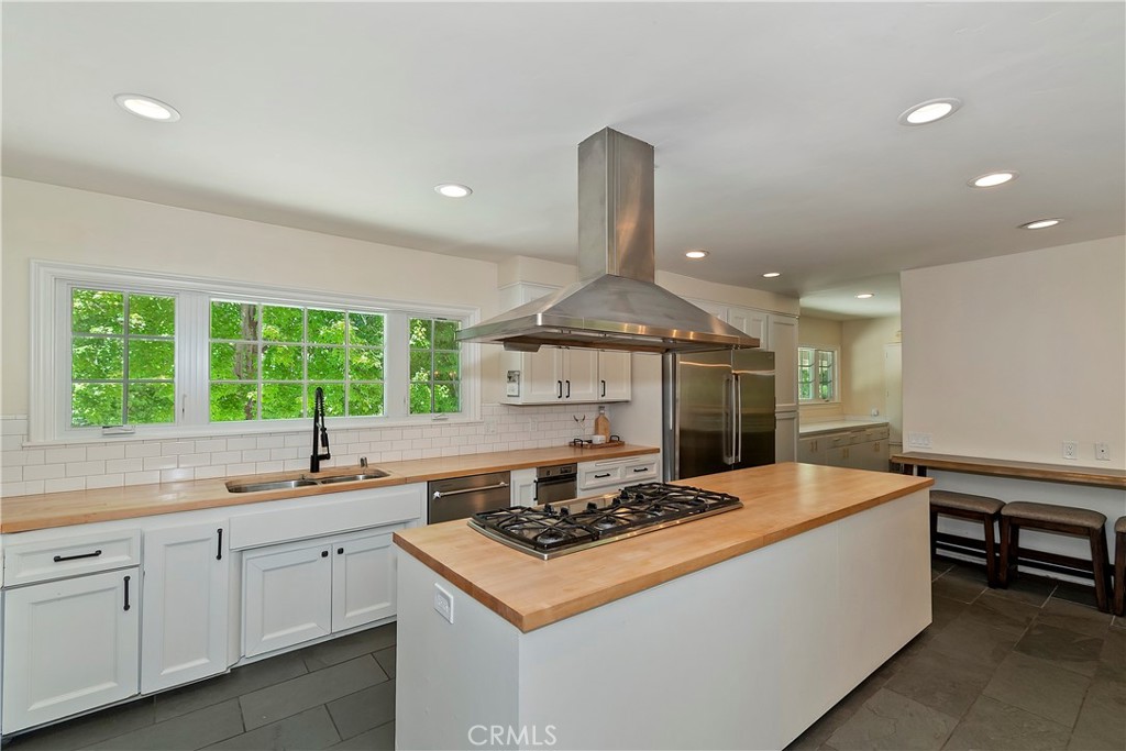28411 North Shore Road Property Photo 17